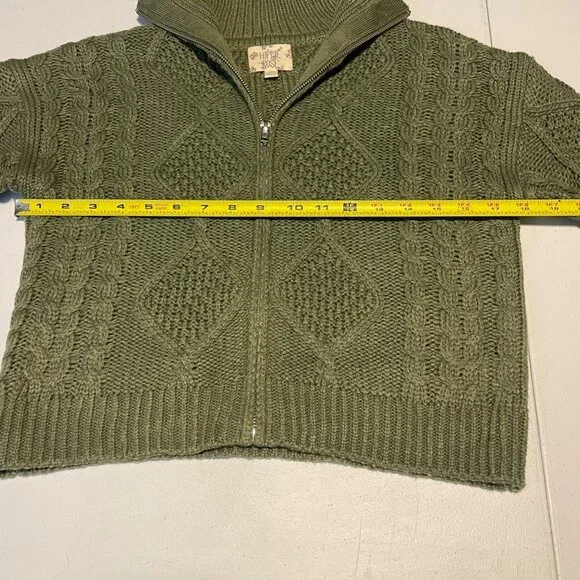 Olive Green Cropped Cable Knit Sweater With Diamond Pattern & Full Zipper - Picture 6 of 10